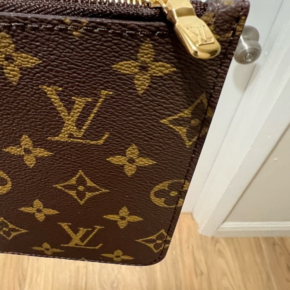 Louis Vuitton Pouchette - Picture 3 of 4